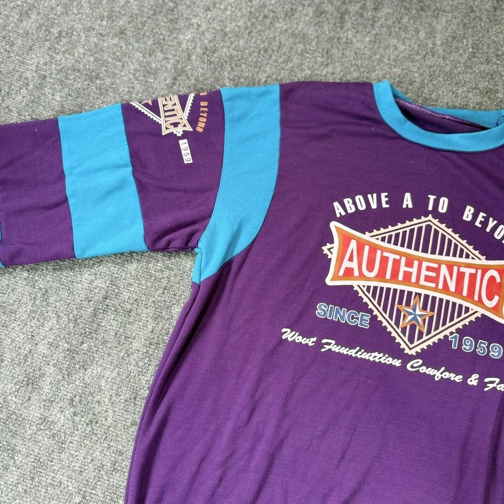 Authentic Sweatshirt Mens Small Purple Blue‎ Striped Crewneck Graphic Pullover